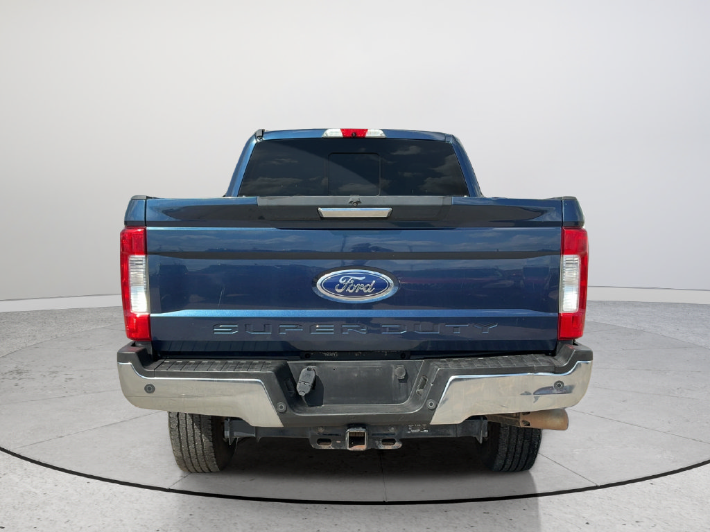 Used 2018 Ford F250 XLT w/ XLT Premium Package AWD/4WD image 5