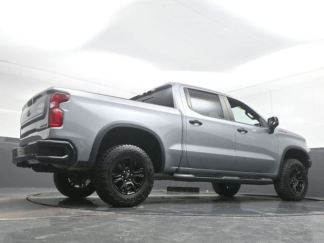 Used 2023 Chevrolet Silverado 1500 ZR2 image 32
