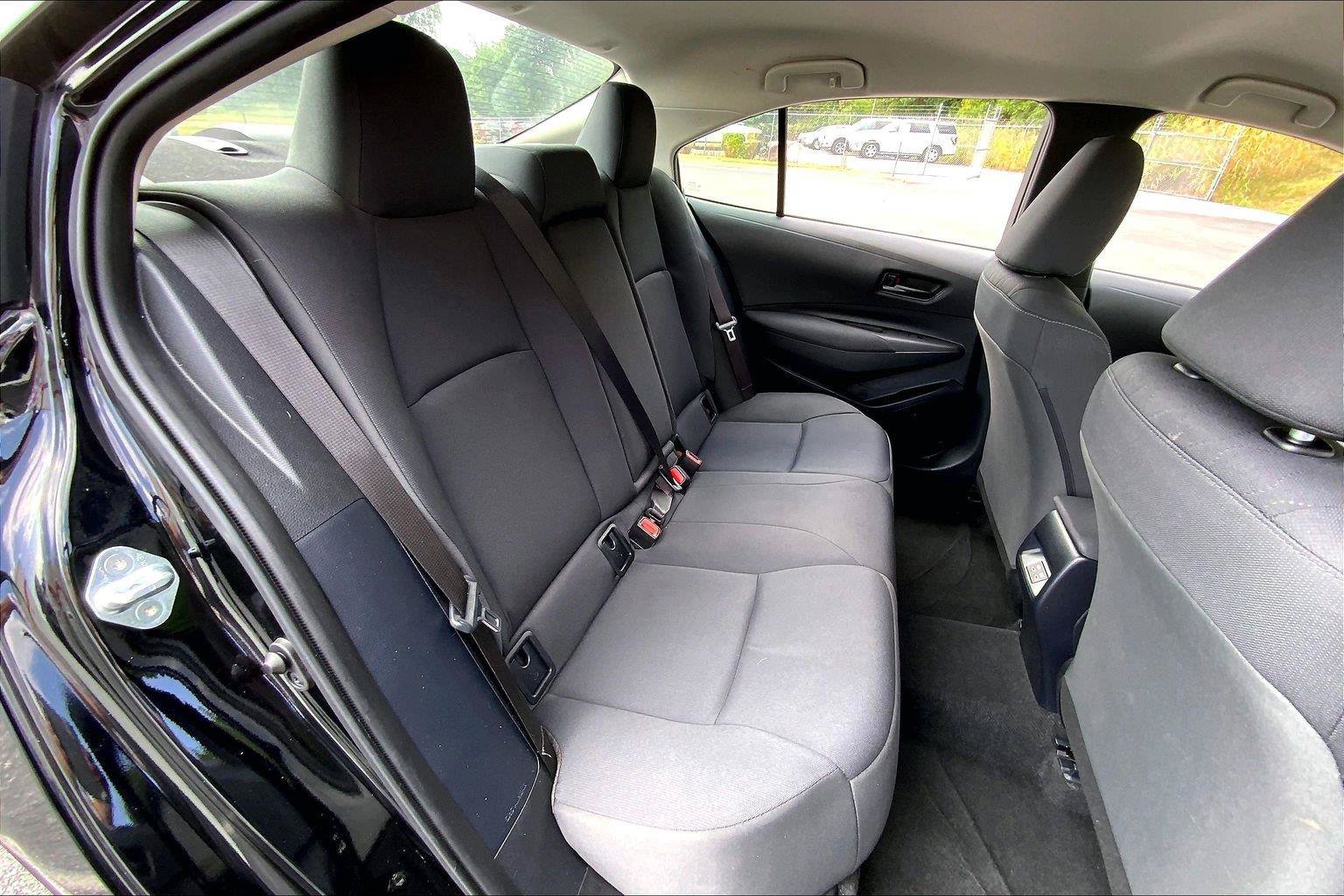 Used 2024 Toyota Corolla LE FWD image 24