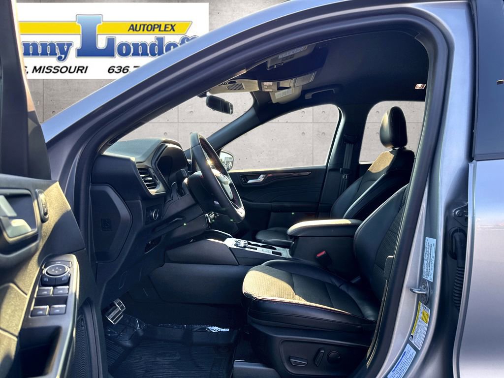 Used 2023 Ford Escape ST-Line Select w/ Tech Pack #2 image 10