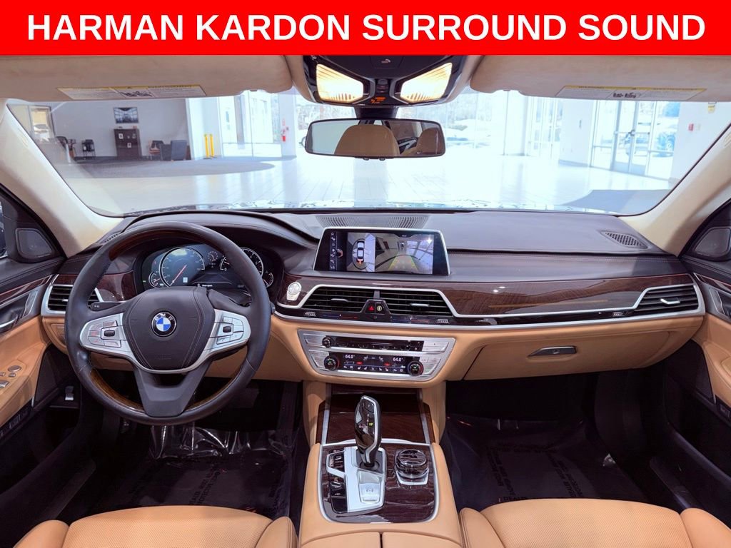 Used 2017 BMW 750i xDrive image 11