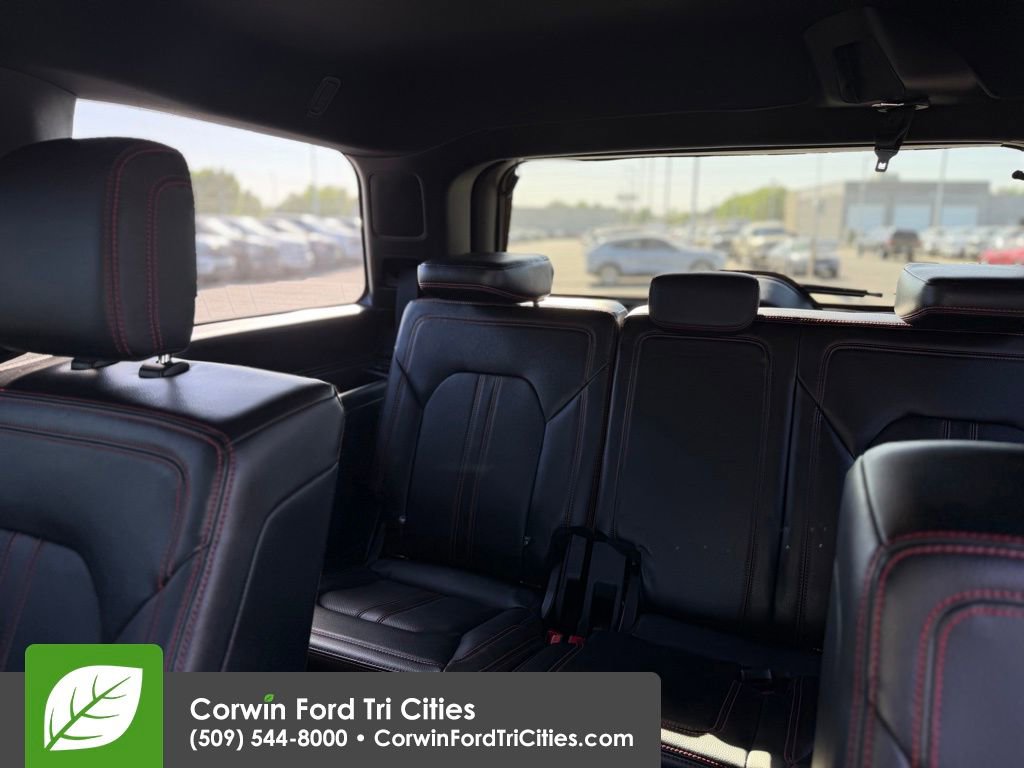 Used 2019 Ford Expedition Limited w/ Equipment Group 303A AWD/4WD image 15