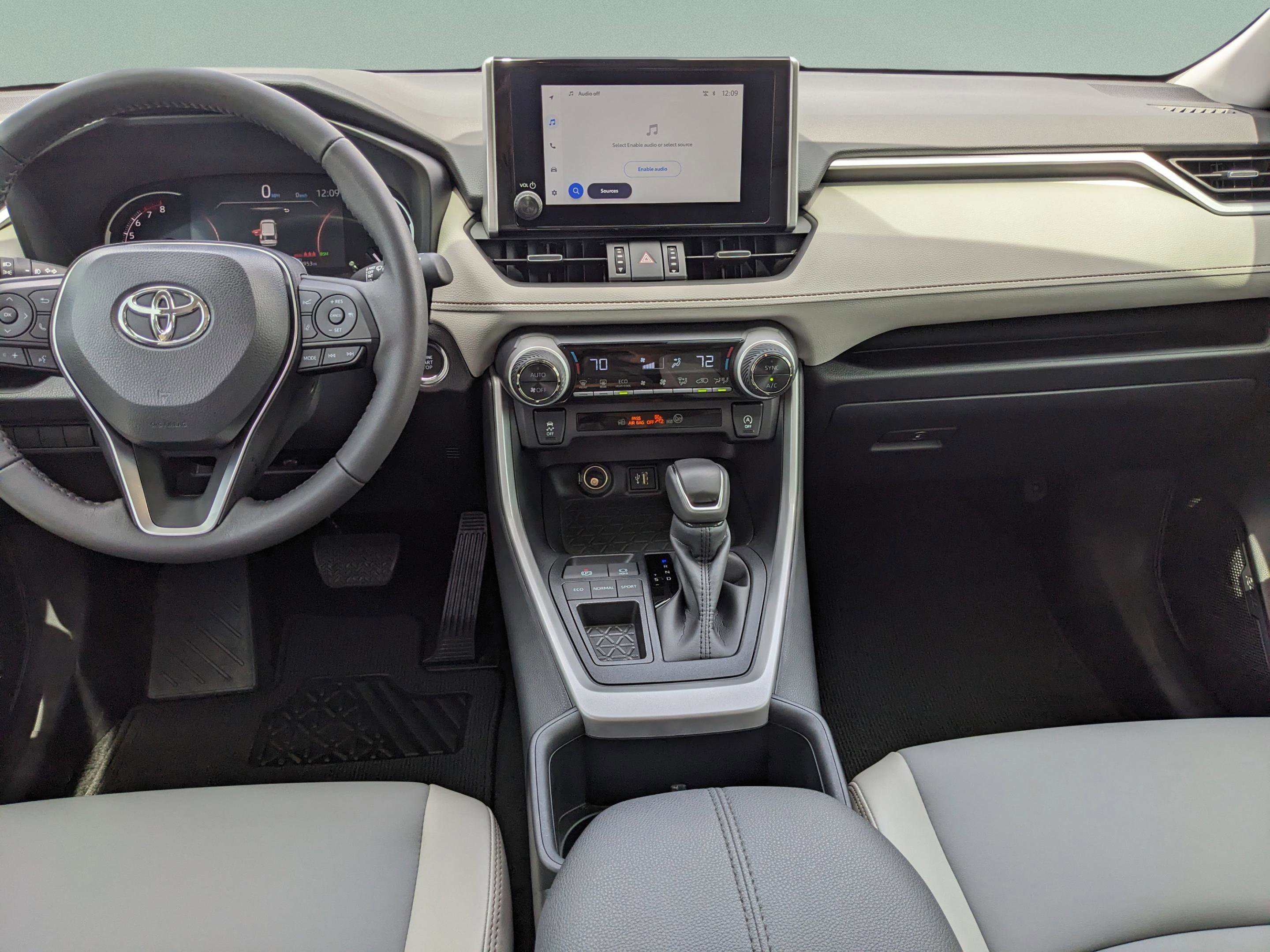 Used 2025 Toyota RAV4 XLE Premium FWD image 15