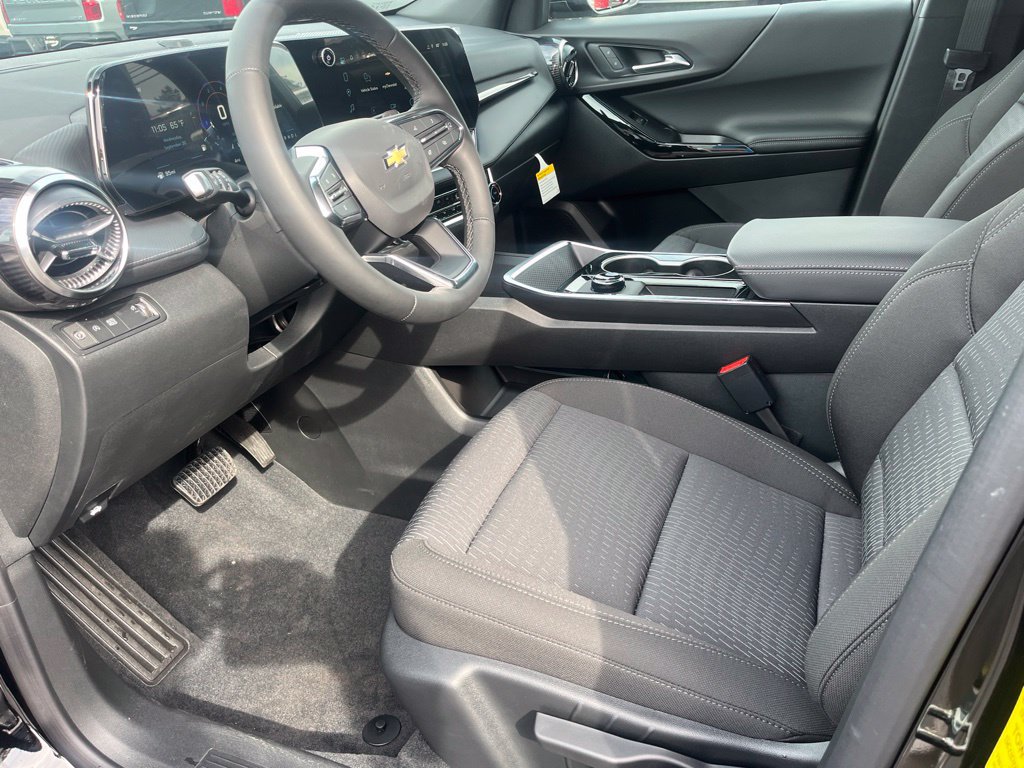 New 2027 Chevrolet Equinox LT FWD image 11