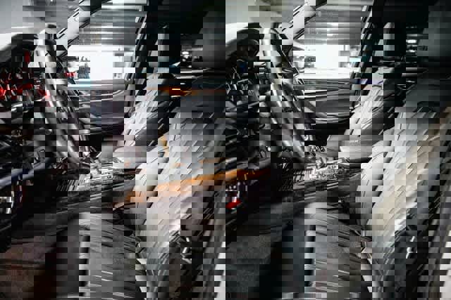 Used 2018 BMW X5 xDrive40e image 17