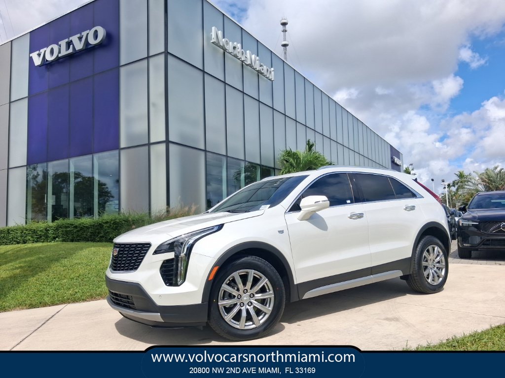 Used 2023 Cadillac XT4 Premium Luxury FWD image 1