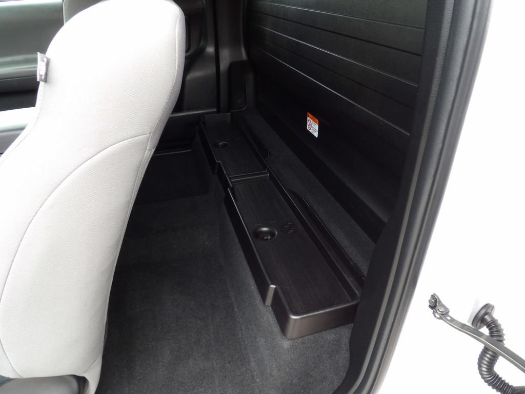 Used 2023 Toyota Tacoma SR RWD image 28