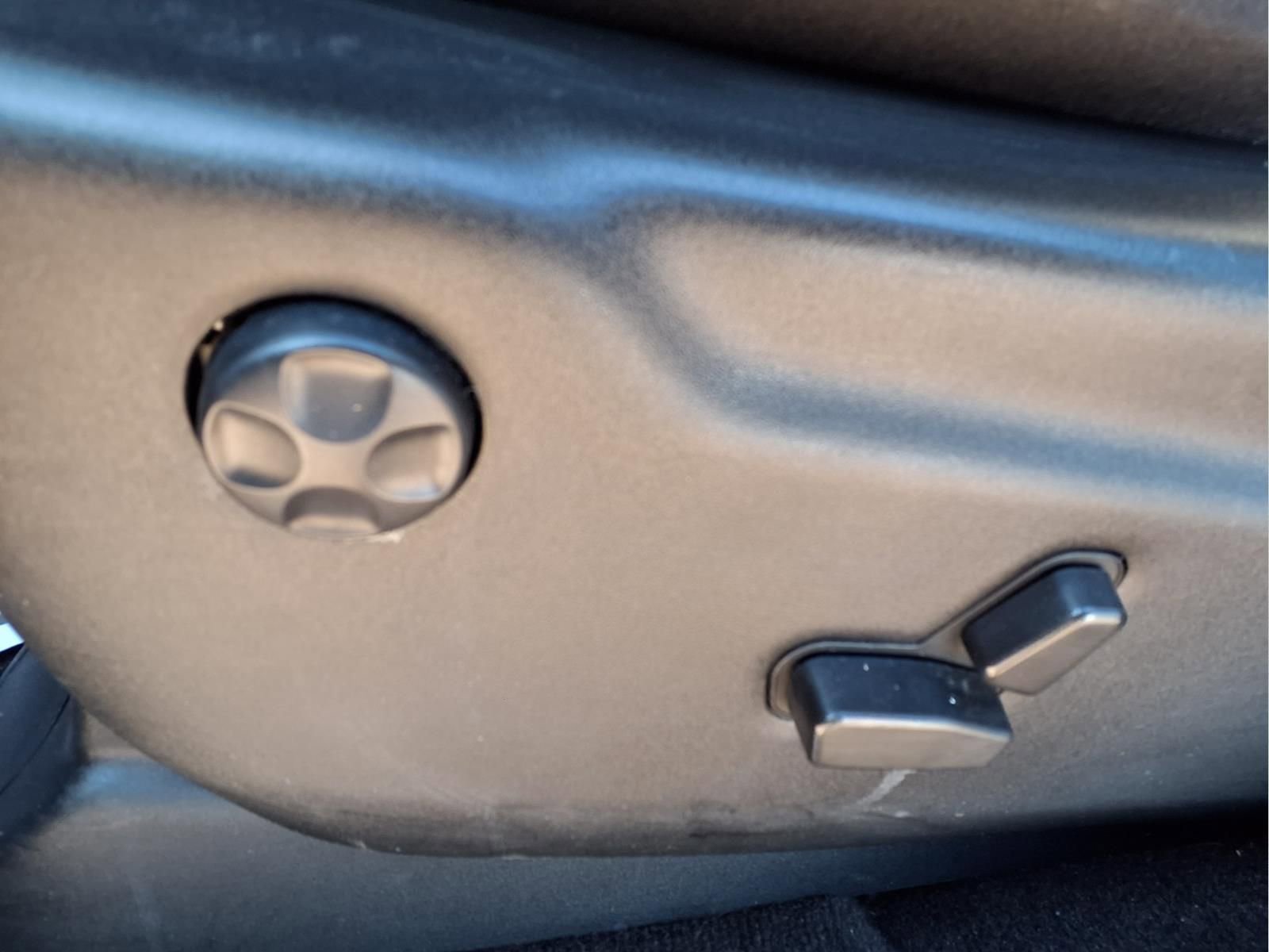 Used 2022 Dodge Durango GT image 22