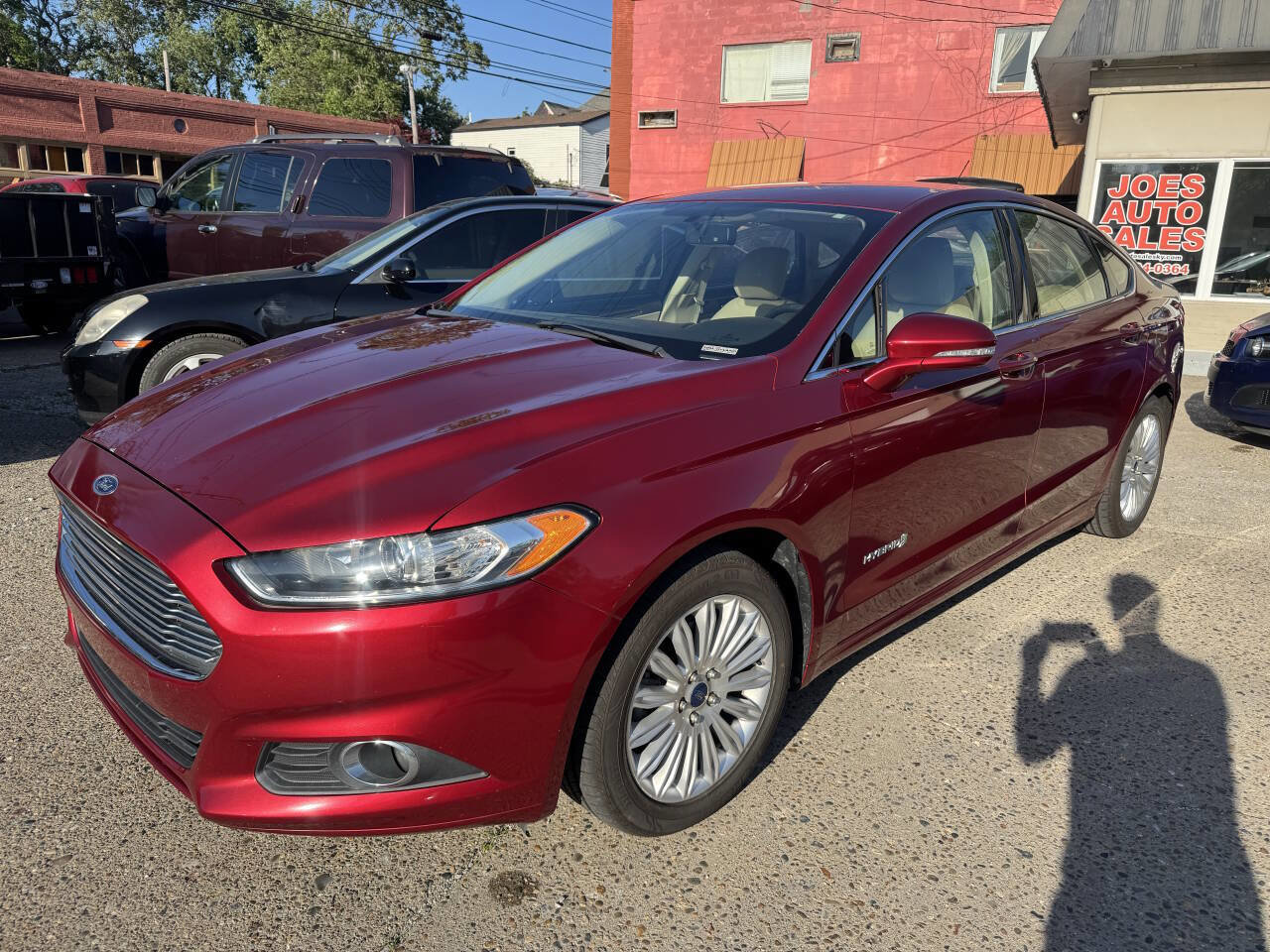 Used 2013 Ford Fusion SE FWD image 2