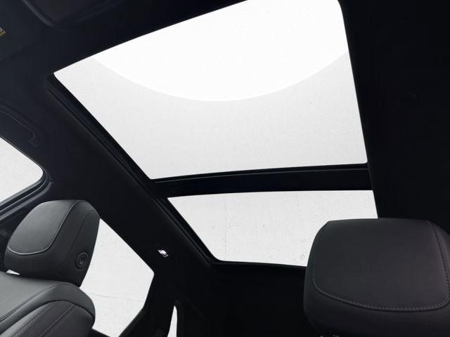 Used 2020 Cadillac XT5 Sportv w/ LPO, Floor Liner Package AWD/4WD image 30