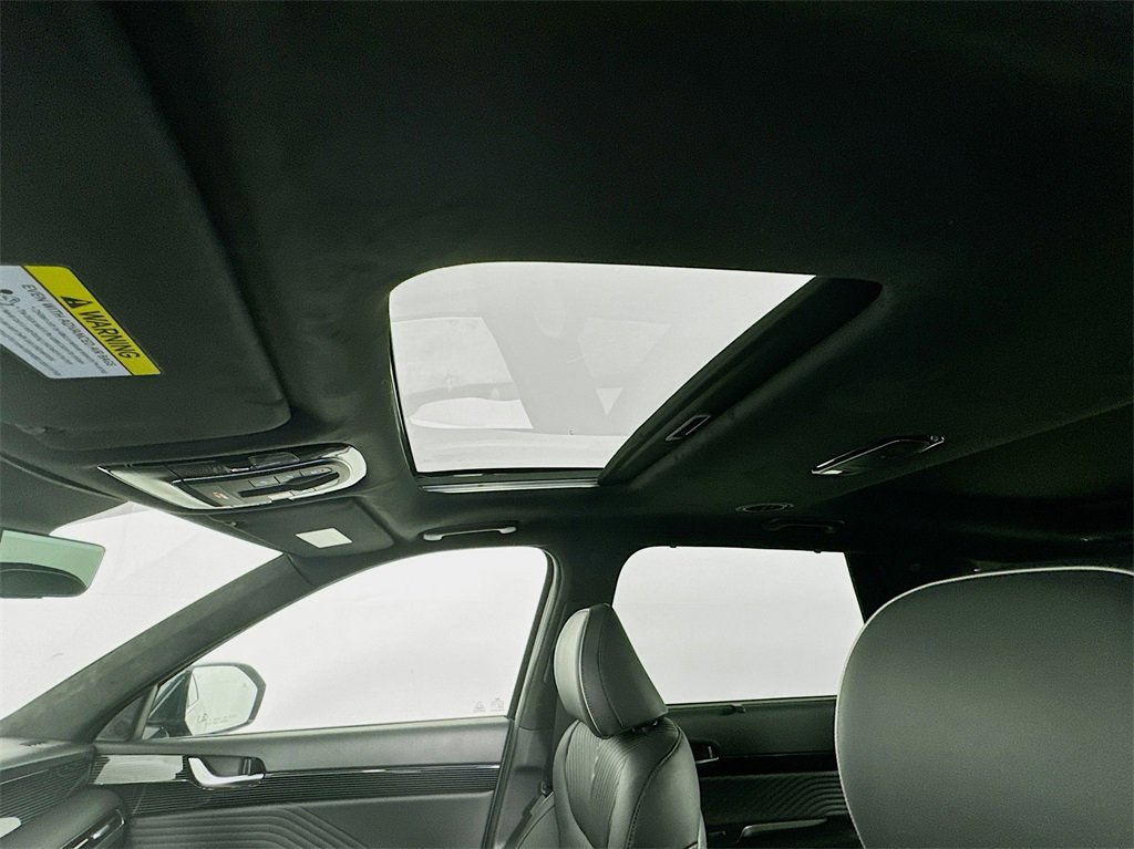 Used 2024 Hyundai Palisade Calligraphy image 23