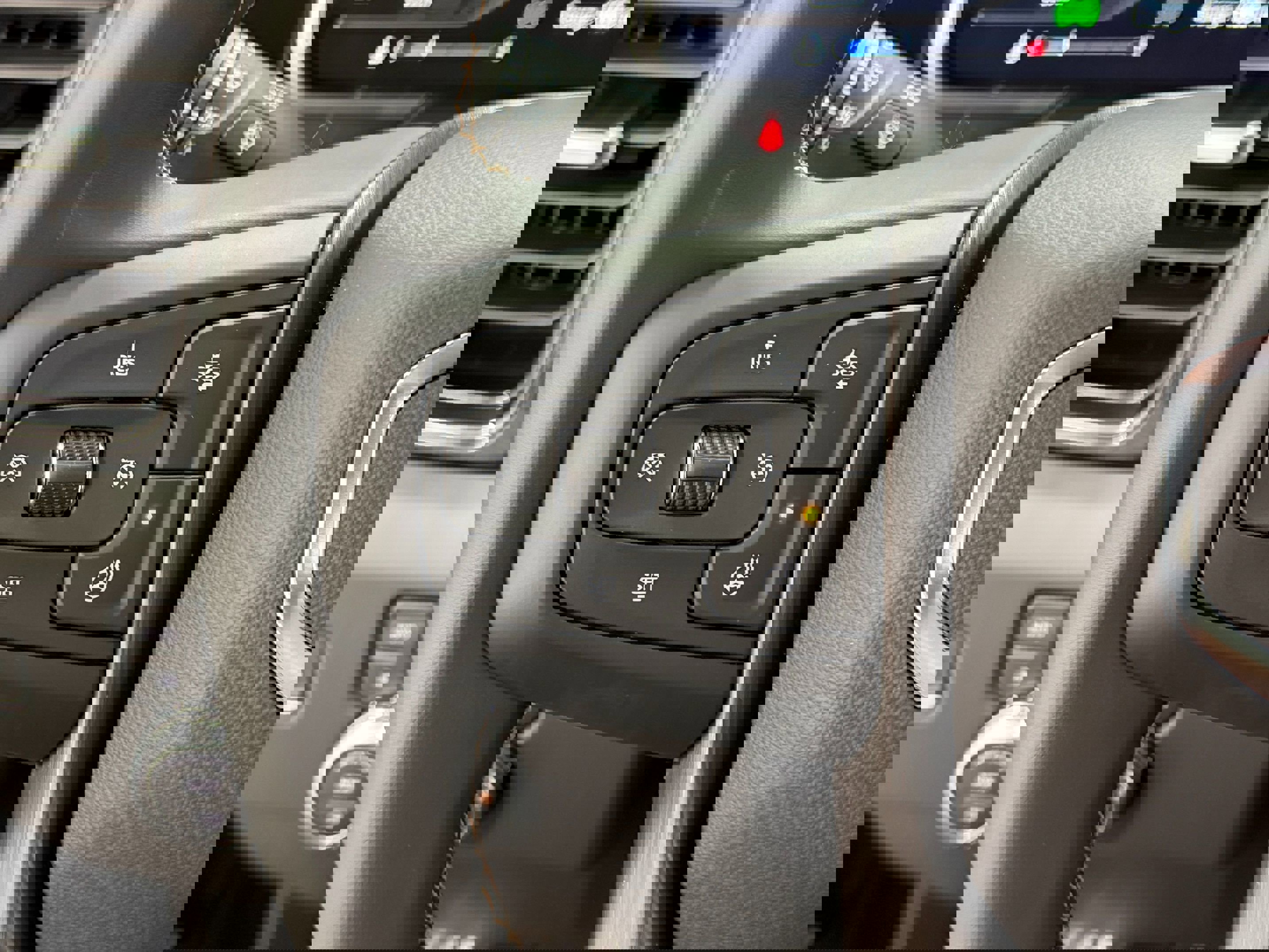 Used 2025 GMC Sierra 2500 AT4 w/ AT4 Premium Plus Package image 21