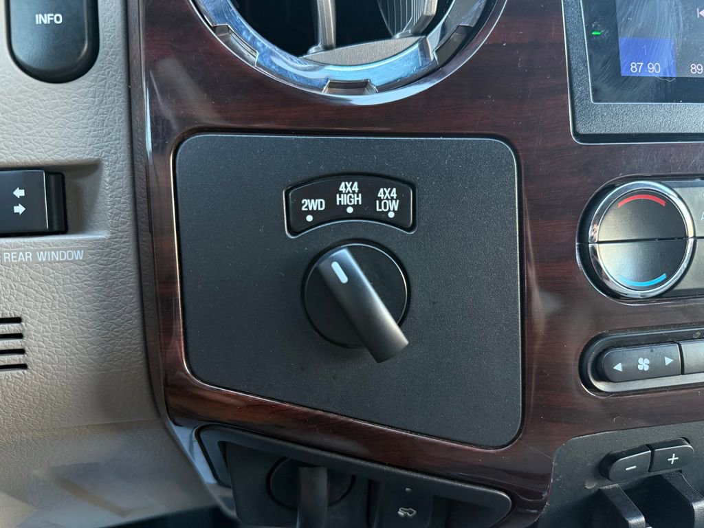 Used 2010 Ford F250 Lariat image 52
