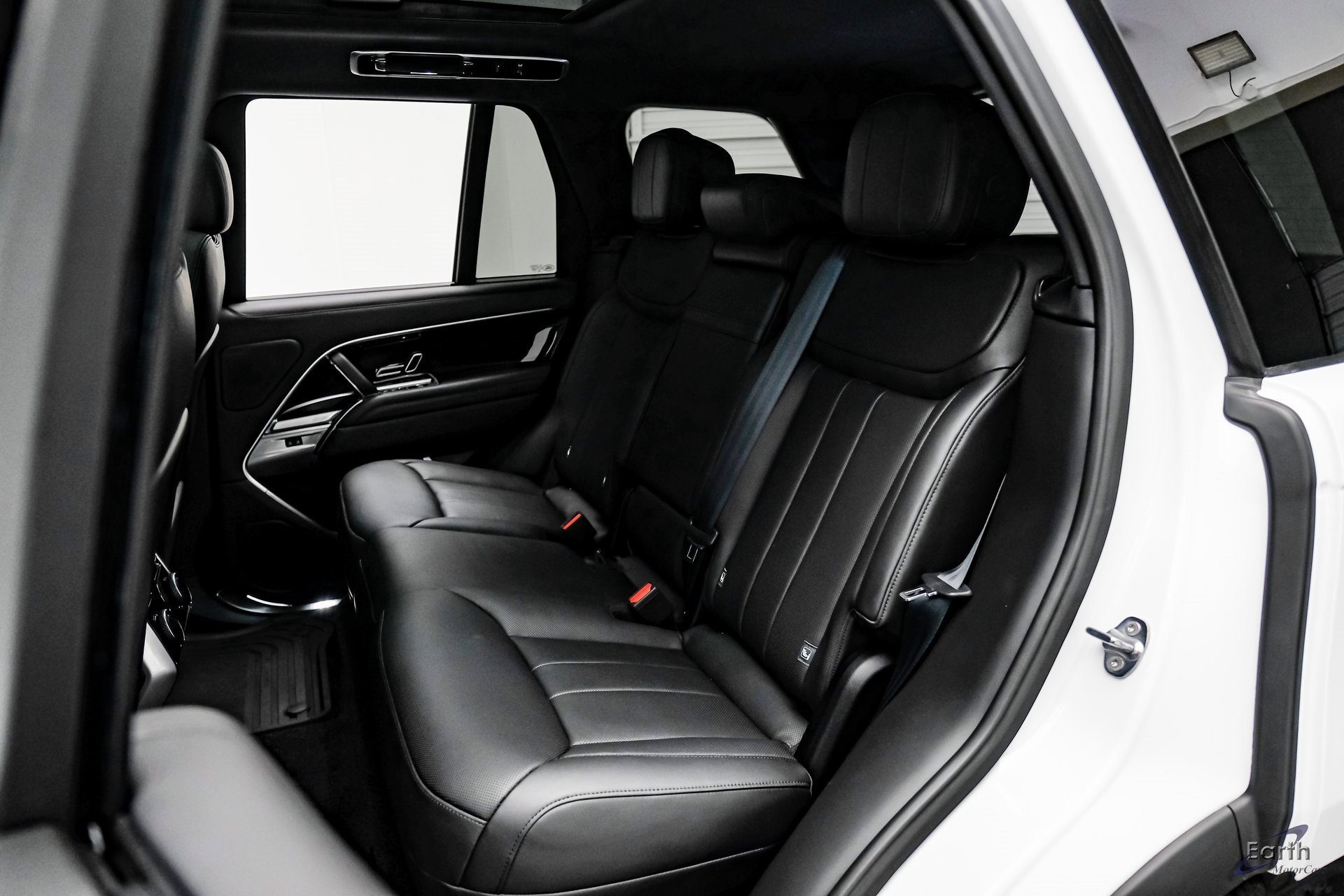 Used 2024 Land Rover Range Rover SE image 68