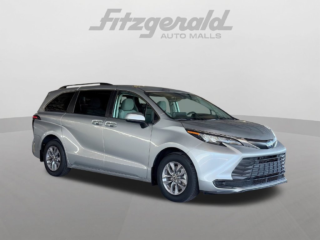 Certified 2022 Toyota Sienna LE