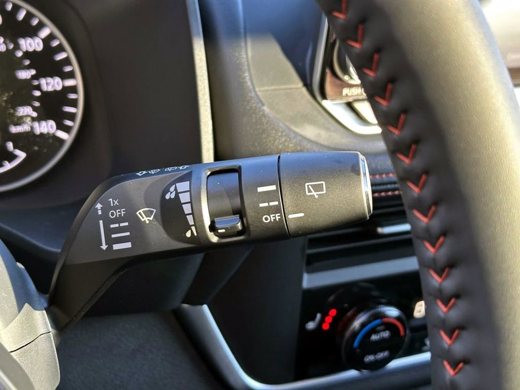 Certified 2025 Nissan Rogue SV image 25