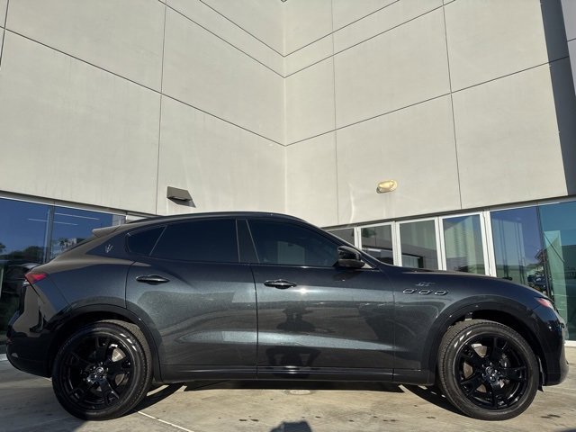 Certified 2022 Maserati Levante GT image 9