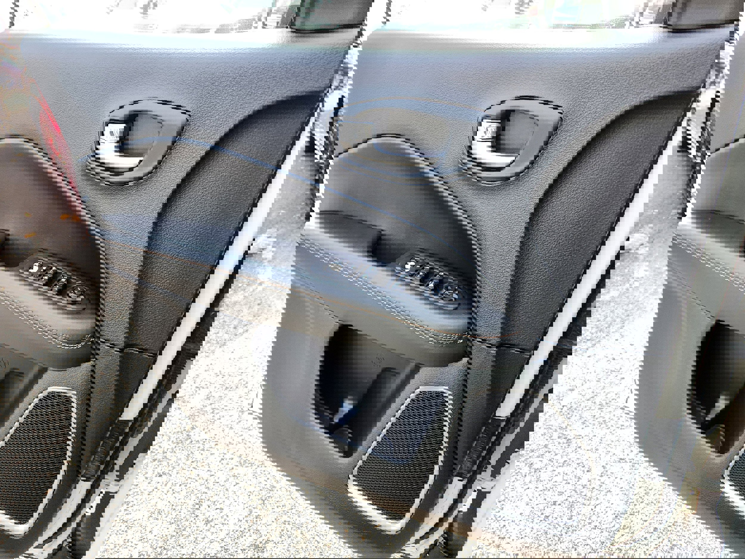 Used 2019 Jeep Compass Latitude w/ Popular Equipment Group image 25