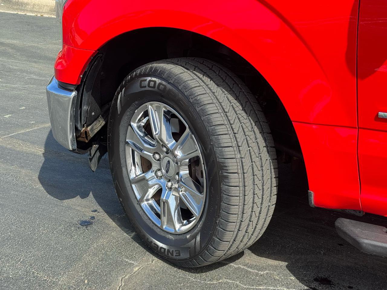 Used 2015 Ford F150 XLT w/ Equipment Group 302A Luxury image 10