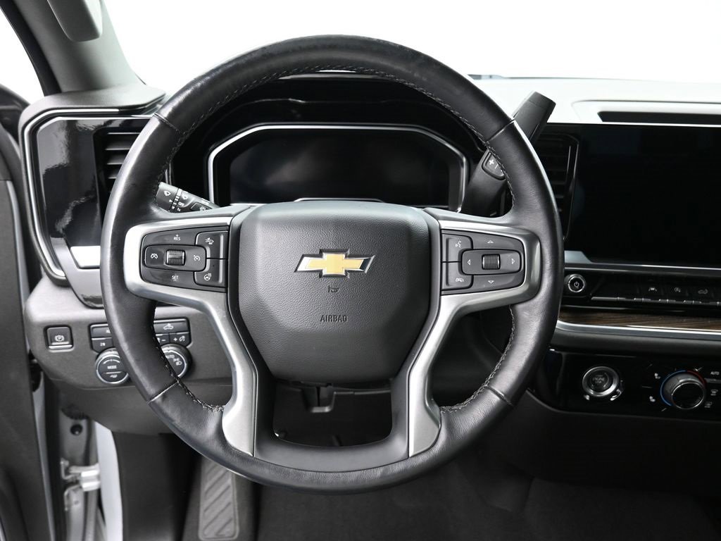 Used 2022 Chevrolet Silverado 1500 LT image 16