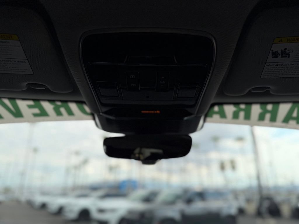 Used 2024 Land Rover Range Rover Sport Dynamic SE AWD/4WD image 13