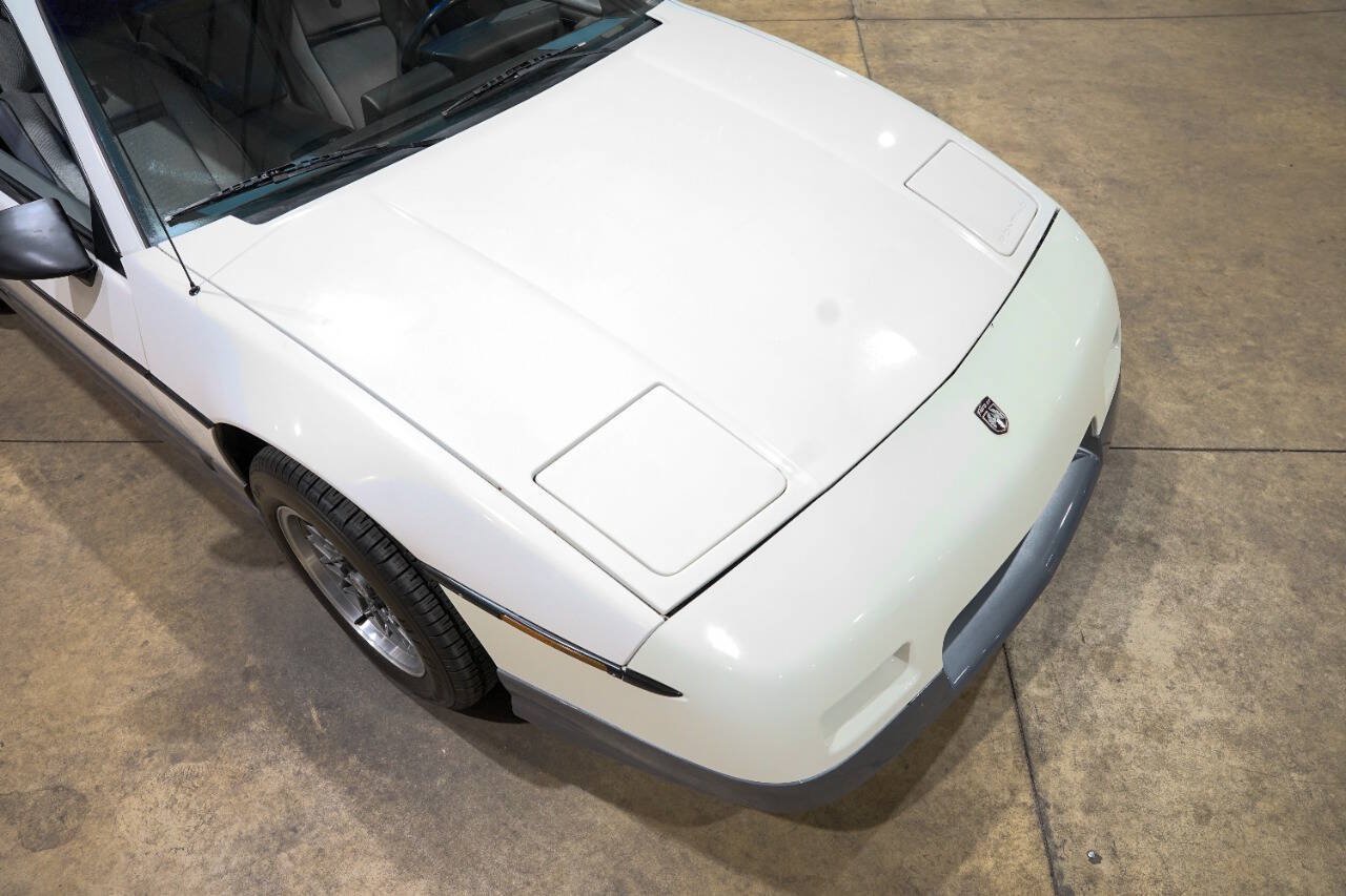 Used 1987 Pontiac Fiero GT RWD image 18