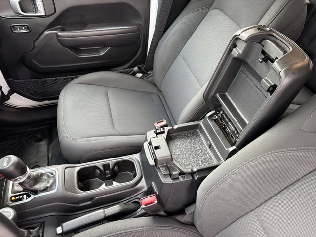 Used 2022 Jeep Wrangler Unlimited Sport AWD/4WD image 22