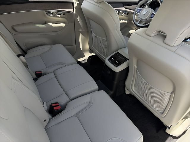 New 2026 Volvo XC90 T8 Ultra w/ Protection Package AWD/4WD image 15