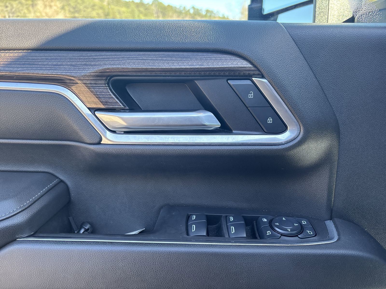 Used 2025 Chevrolet Silverado 2500 LT w/ Trail Boss Package image 16