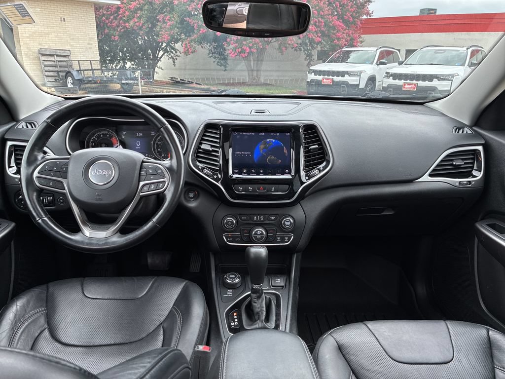 Used 2021 Jeep Cherokee Limited w/ Elite Package AWD/4WD image 13