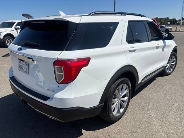 Used 2023 Ford Explorer XLT w/ Equipment Group 202A AWD/4WD image 7