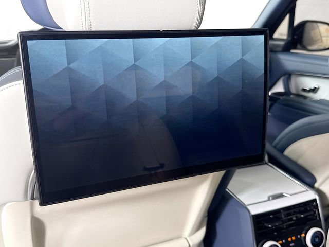 New 2026 Land Rover Range Rover SV image 28