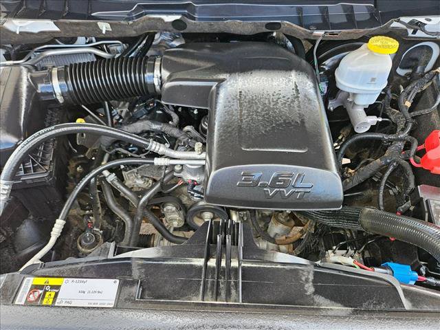 Used 2022 RAM 1500 Classic SLT AWD/4WD image 26