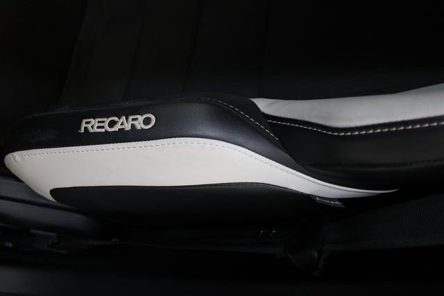 Used 2022 Ford Mustang Shelby GT500 w/ Carbon Fiber Track Pack image 71