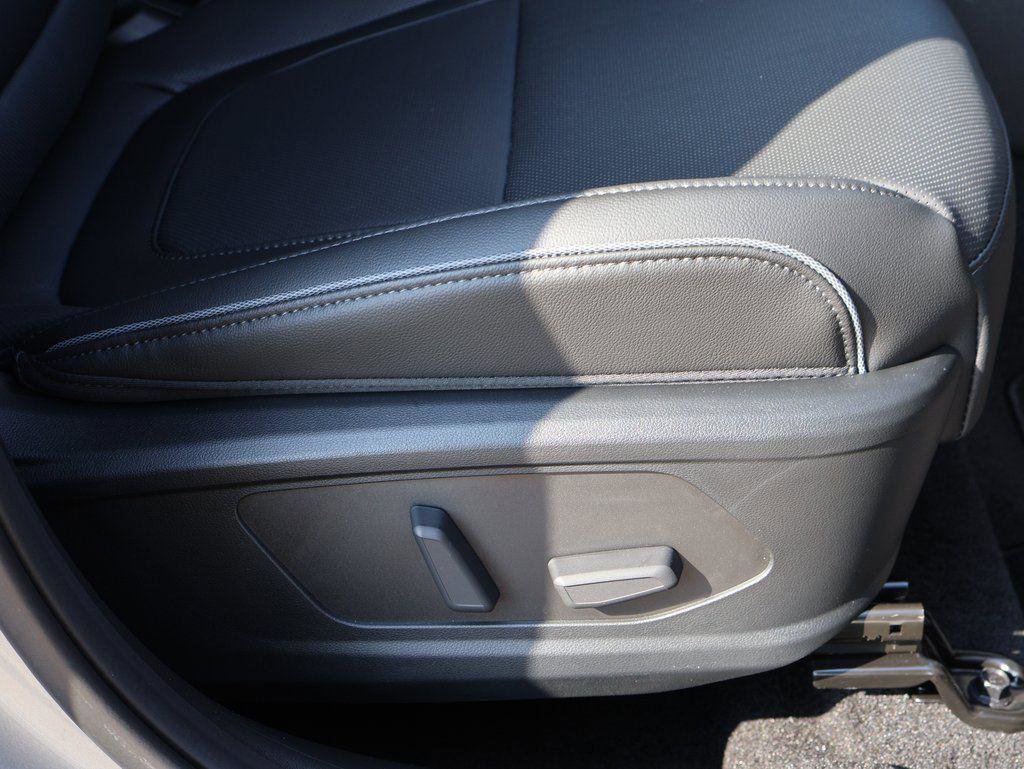 New 2026 Hyundai Tucson Limited FWD image 11