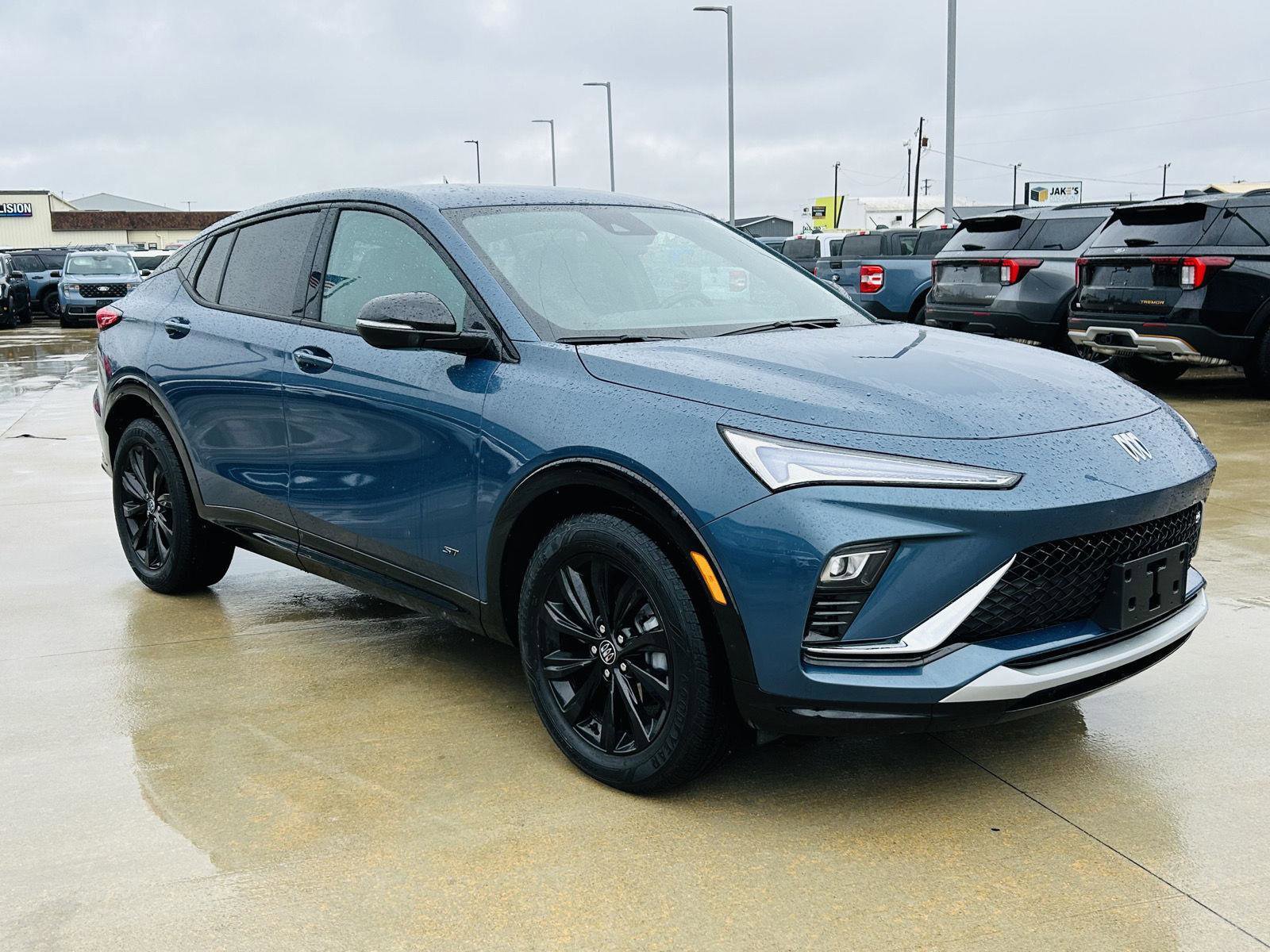 Used 2025 Buick Envista Sport Touring w/ Convenience I Package image 2