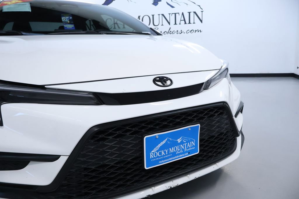 Used 2024 Toyota Corolla SE image 9