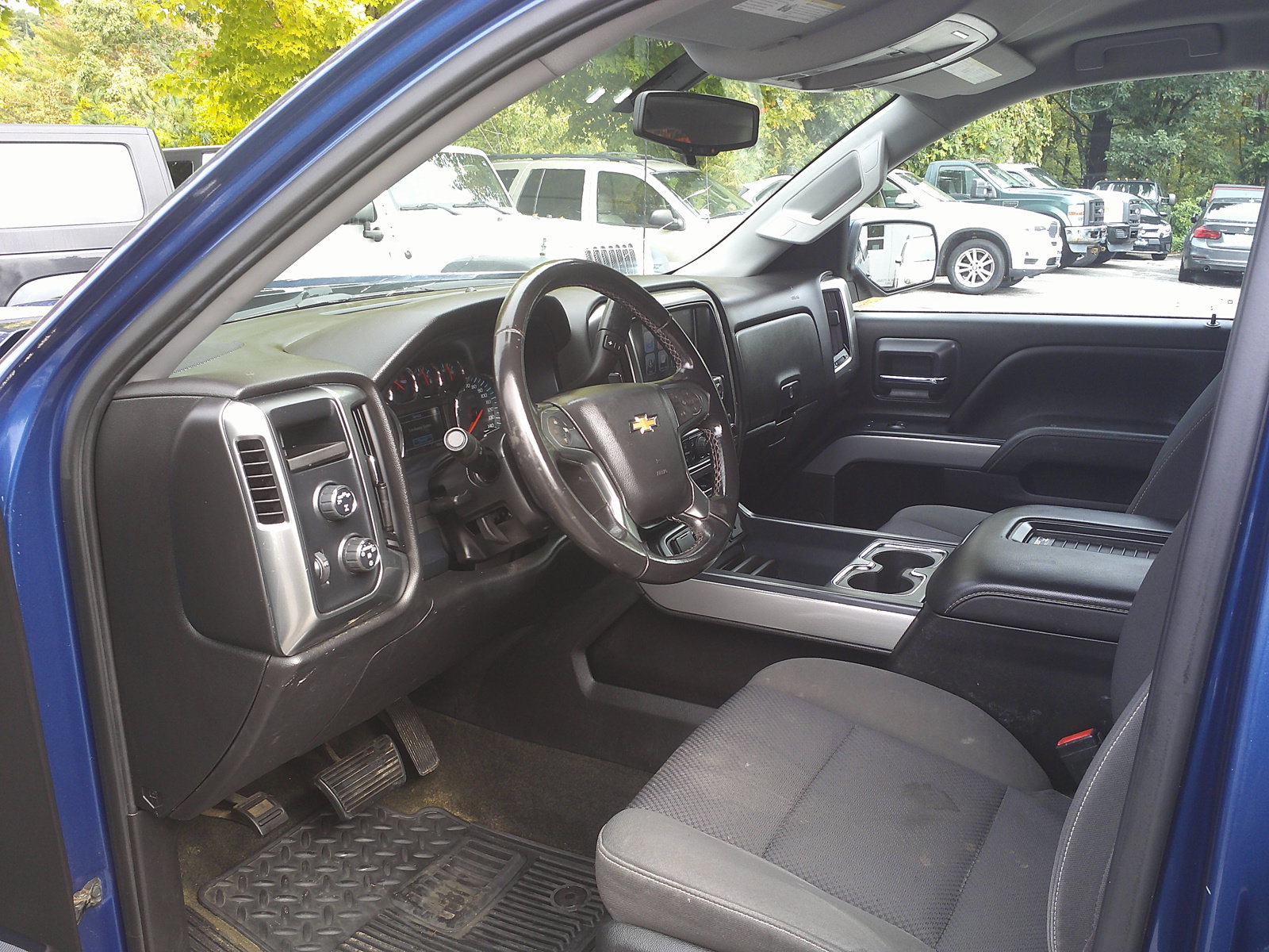 Used 2017 Chevrolet Silverado 1500 LT w/ All Star Edition AWD/4WD image 10
