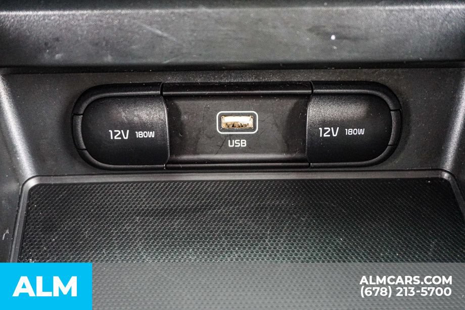Used 2025 Kia Soul LX w/ LX Technology Package FWD image 41
