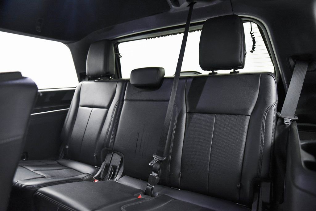 Used 2019 Ford Expedition XLT w/ Equipment Group 201A image 15