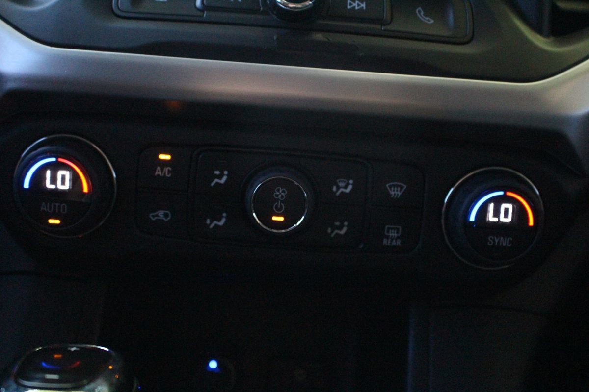 Used 2018 GMC Acadia SLE FWD image 29