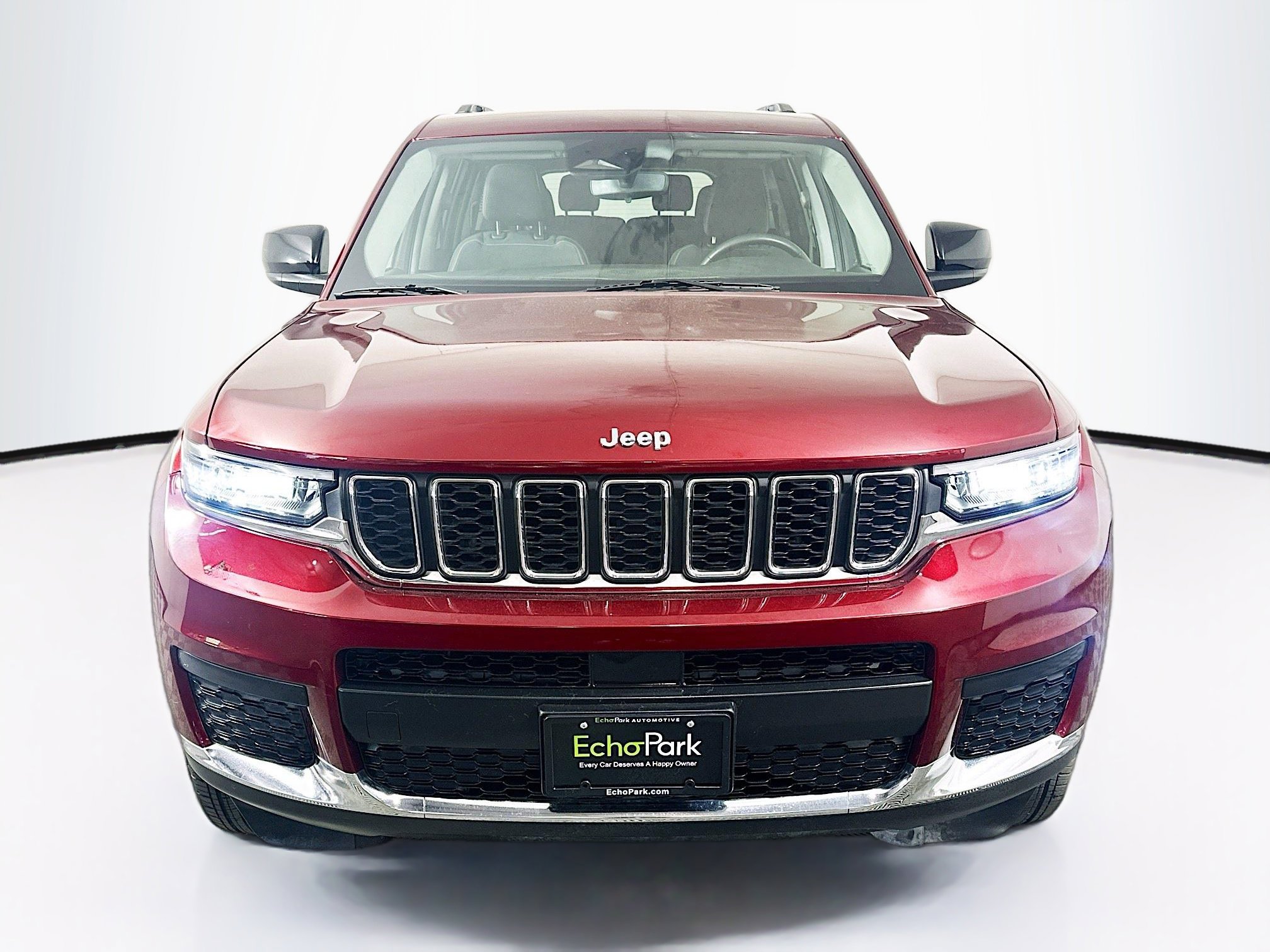 Used 2023 Jeep Grand Cherokee L Laredo image 2