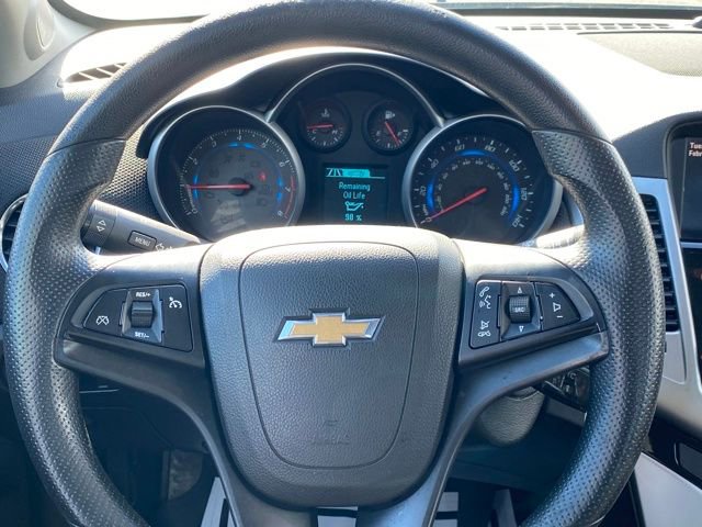 Used 2015 Chevrolet Cruze LT image 7