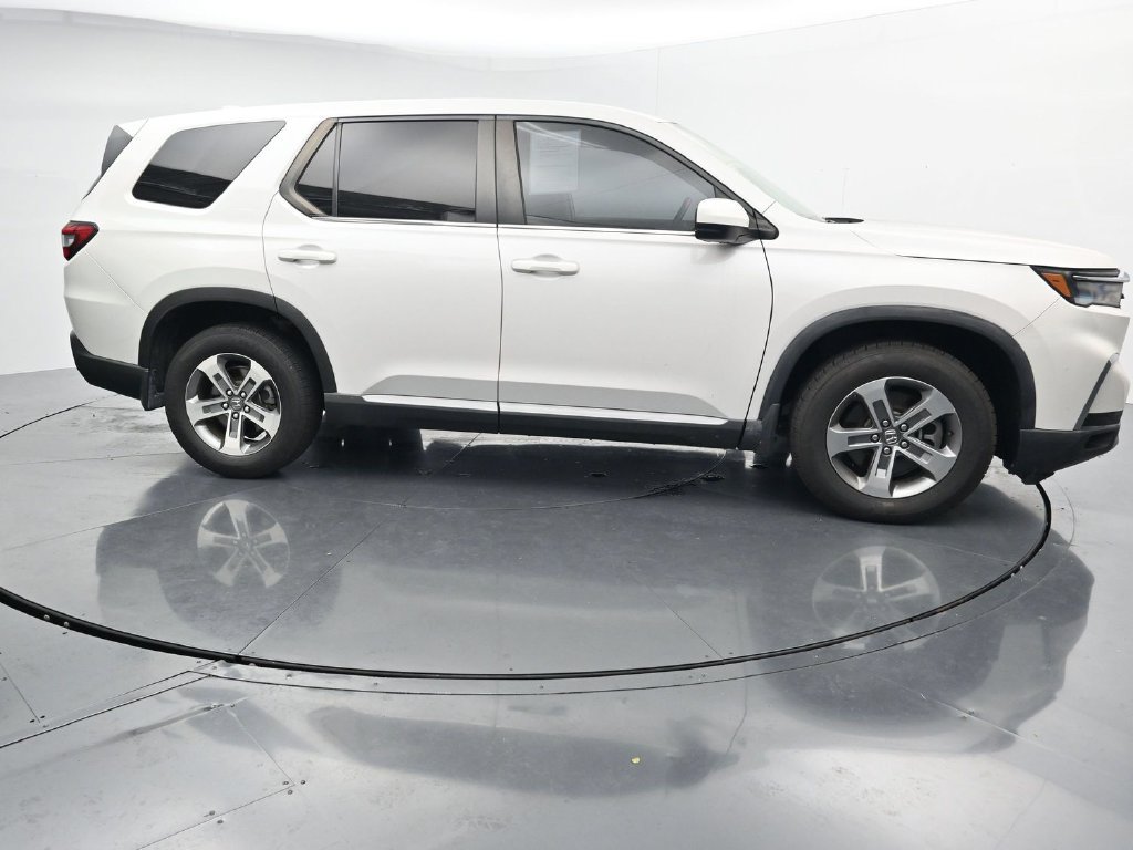 Used 2023 Honda Pilot EX-L image 9