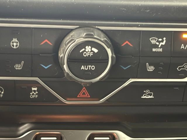 Used 2023 Jeep Gladiator Rubicon w/ Cold Weather Group AWD/4WD image 28