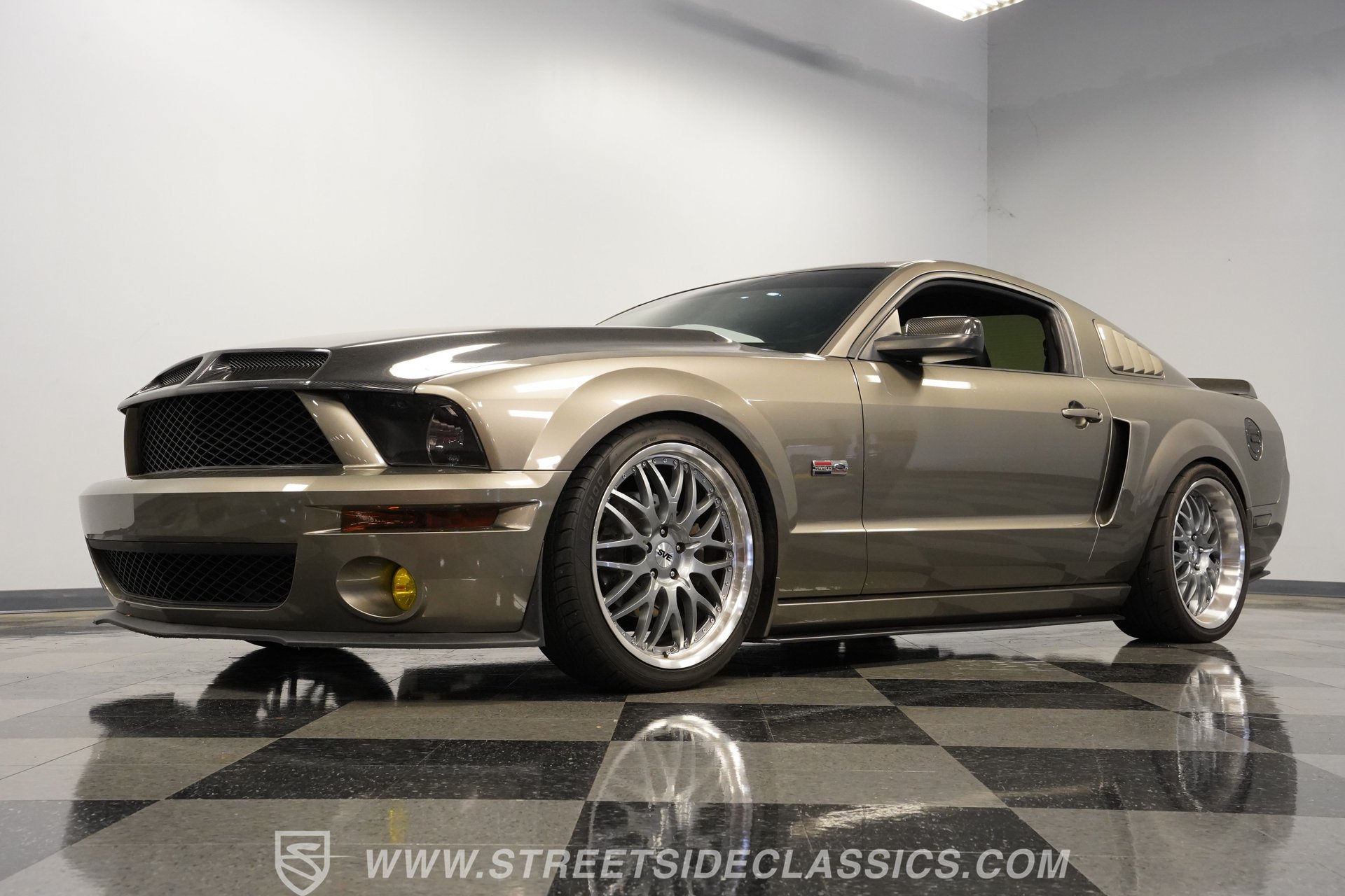 Used 2005 Ford Mustang GT RWD image 22