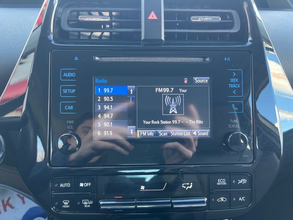 Certified 2019 Toyota Prius XLE image 21