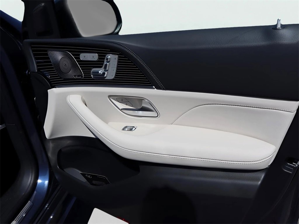 New 2026 Mercedes-Benz GLS 450 4MATIC image 10