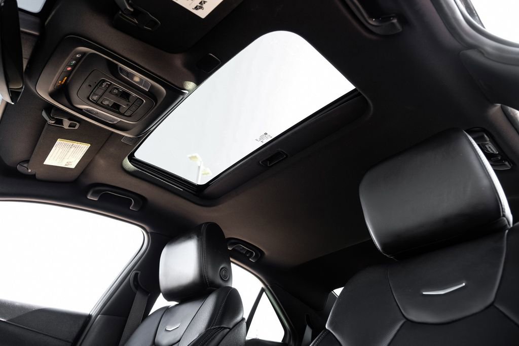 Used 2024 Cadillac CT4 Premium Luxury image 5