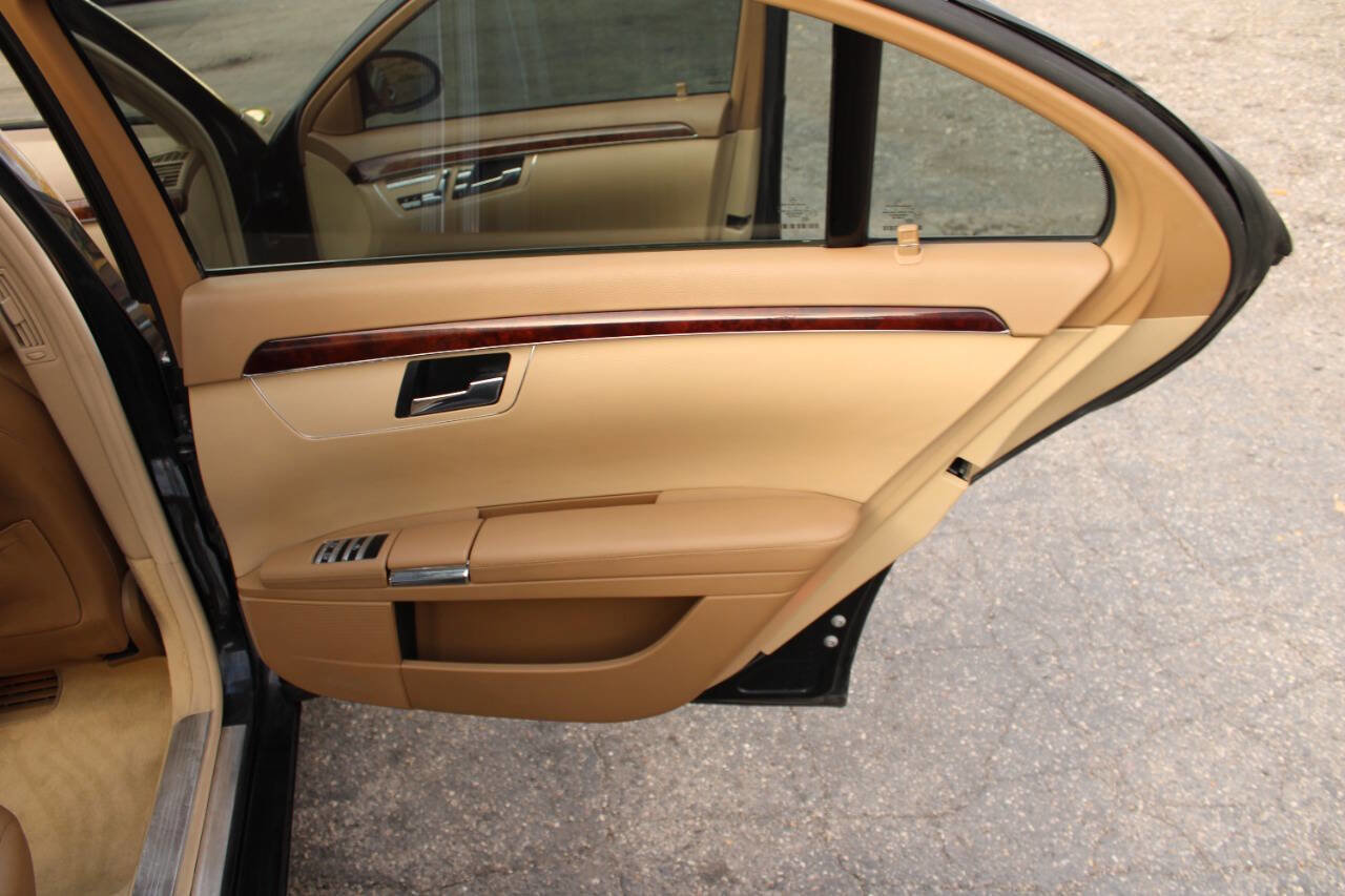 Used 2008 Mercedes-Benz S 550 4MATIC image 16